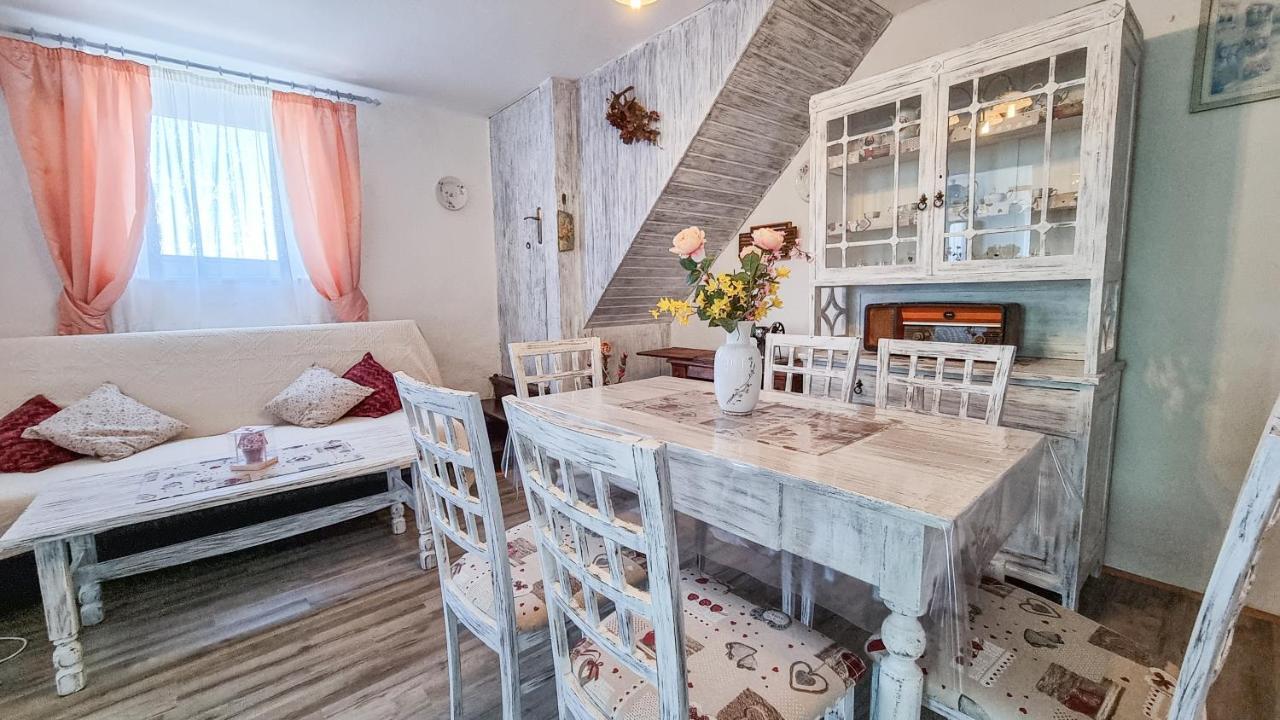 Captain'S House - Kamenjari, Plomin Villa Zagorje Esterno foto