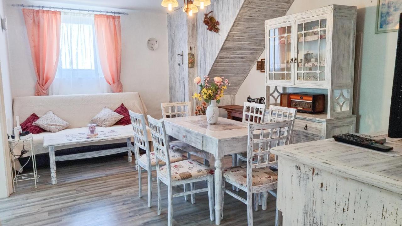 Captain'S House - Kamenjari, Plomin Villa Zagorje Esterno foto